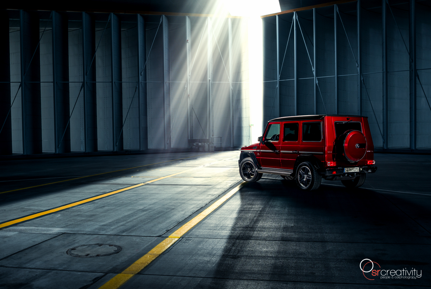 Mercedes-AMG_G63_Crazy-Color-01